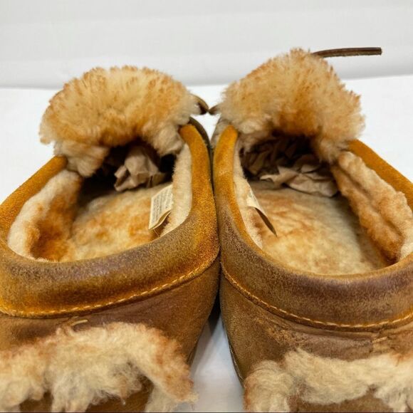 L.L Bean Men’s Wicked Good Leather Sheep Wool Lined Moccasin Slippers - Picture 7 of 15